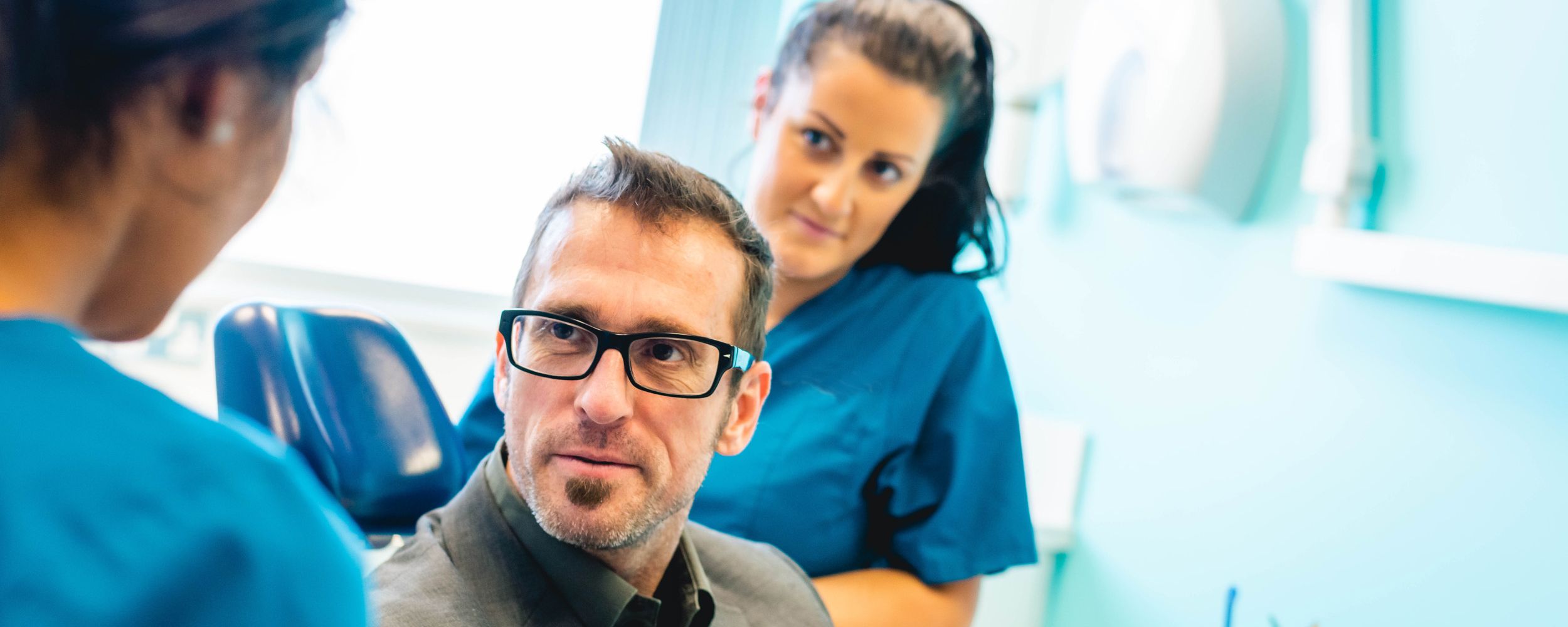 Dental Implants in Barnes, London